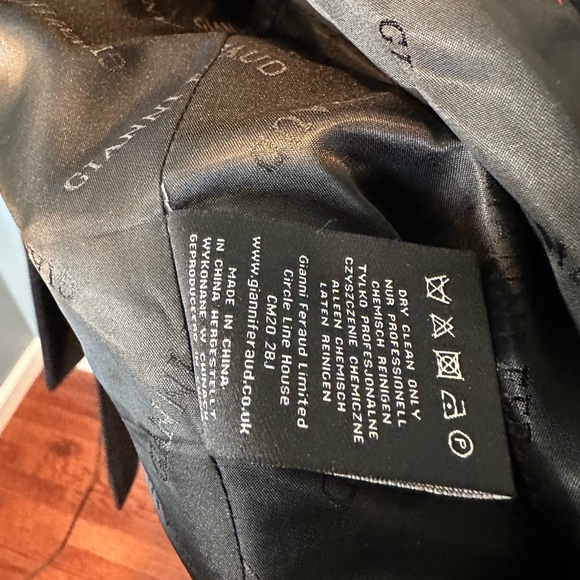 Gianni Feraud Single Breasted Tailored Coat in Black - Picture 15 of 15